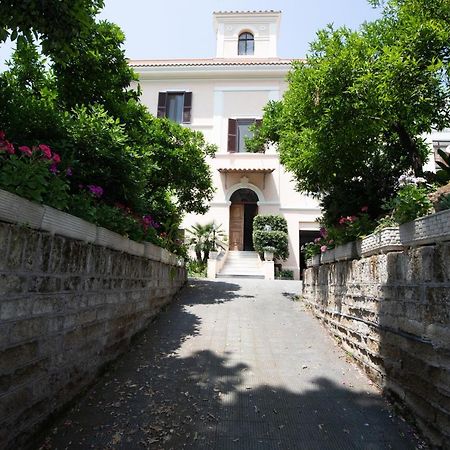 Domus Cordara - Splendido Appartamento Nel Verde Roma Dış mekan fotoğraf